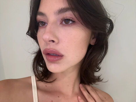 Gracie abrams page leaked private photo uncensored HD quality