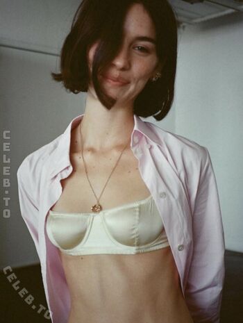 Gracie abrams page leaked private photo uncensored HD quality