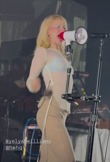 Hayley williams page leaked private photo uncensored HD quality
