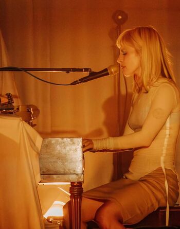 Hayley williams page leaked private photo uncensored HD quality