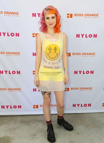Hayley williams page leaked private photo uncensored HD quality