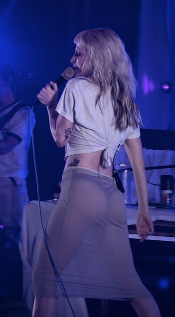 Hayley williams page leaked private photo uncensored HD quality