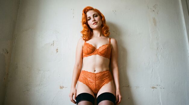 Hayley williams page leaked private photo uncensored HD quality