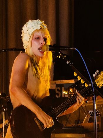 Hayley williams page leaked private photo uncensored HD quality