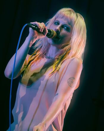 Hayley williams page leaked private photo uncensored HD quality
