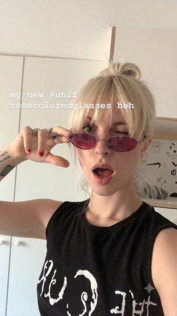 Hayley williams page leaked private photo uncensored HD quality