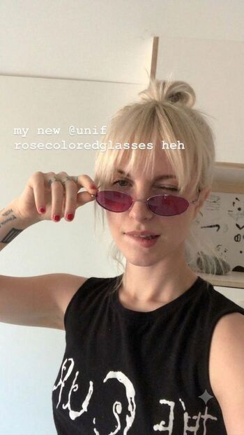 Hayley williams page leaked private photo uncensored HD quality