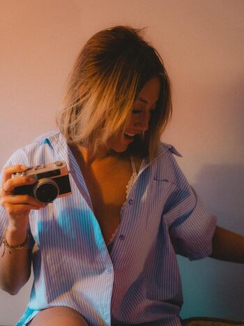 Hello iris page leaked private photo uncensored HD quality