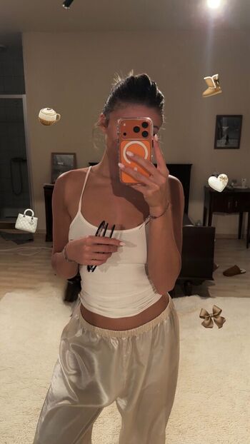 Hello iris page leaked private photo uncensored HD quality