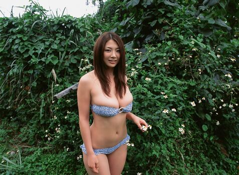 Hitomi aizawa page leaked private photo uncensored HD quality