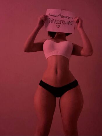 Honeymoongirl leaked private photo uncensored HD quality