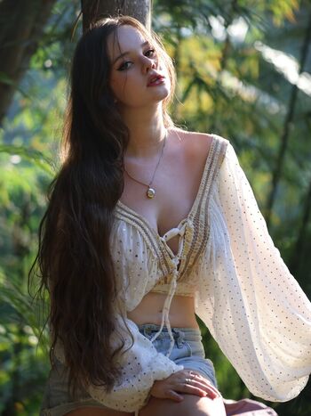 Isabella  page leaked private photo uncensored HD quality