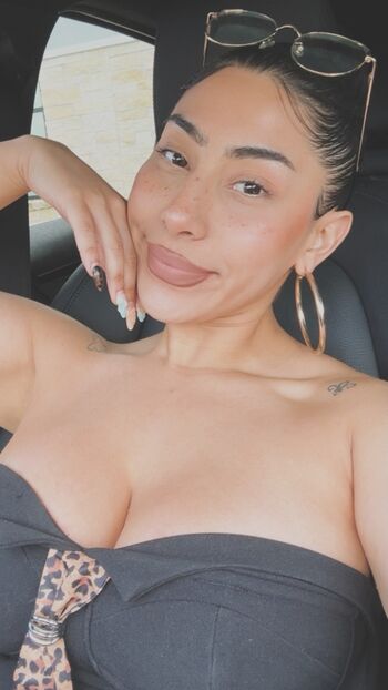 Itssarapr leaked private photo uncensored HD quality