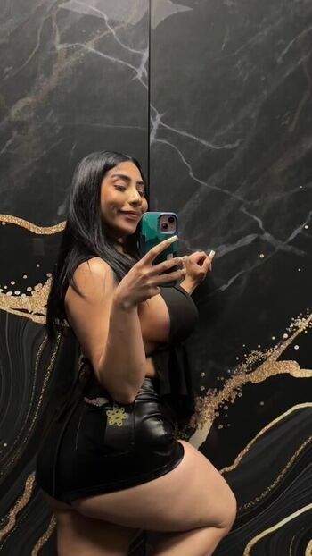 Itssarapr leaked private photo uncensored HD quality