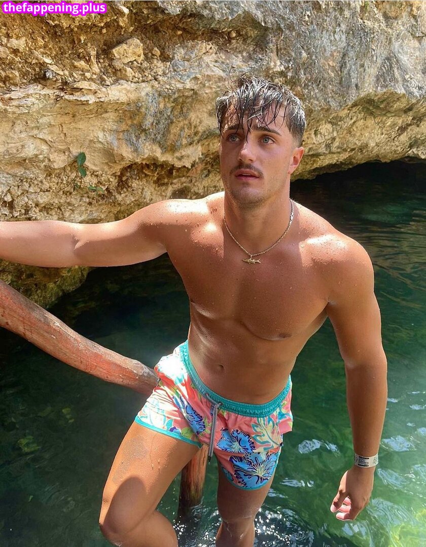 Stassi rossi leaked private photo uncensored HD quality