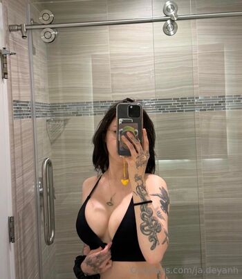 Jadeyanh  page leaked private photo uncensored HD quality