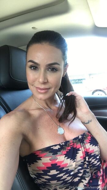 Kendra lust  page leaked private photo uncensored HD quality