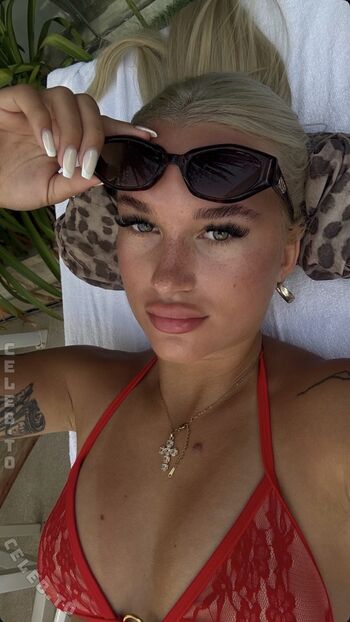 Kim lxv leaked private photo uncensored HD quality