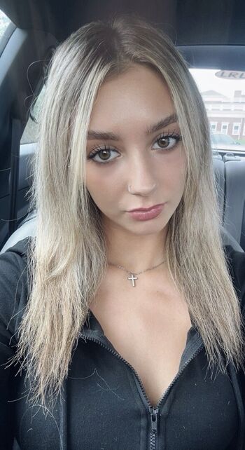 Krystinh page leaked private photo uncensored HD quality