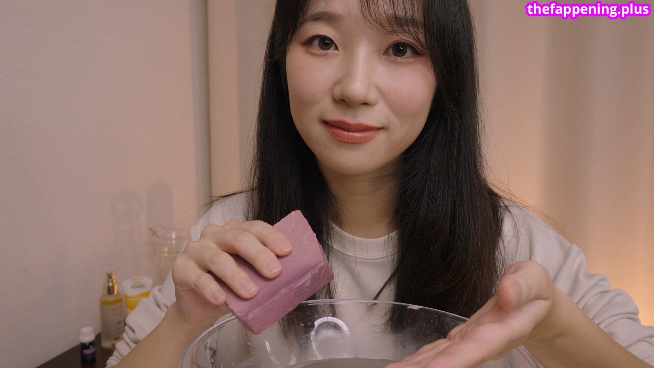 Miafoxie leaked private photo uncensored HD quality