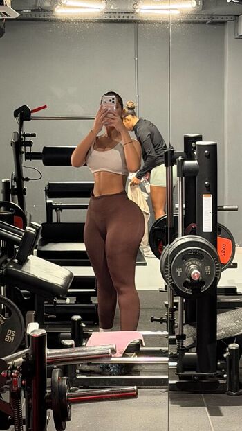 Laurgmzz page leaked private photo uncensored HD quality