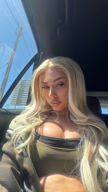 Laurgmzz page leaked private photo uncensored HD quality