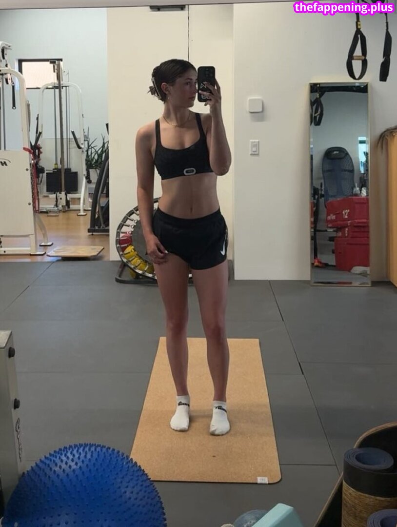 Chloe burrows leaked private photo uncensored HD quality