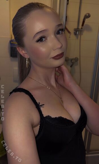Lilly schaper leaked private photo uncensored HD quality
