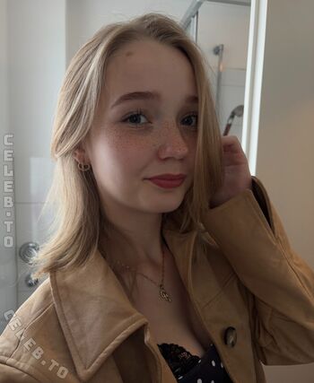 Lilly schaper leaked private photo uncensored HD quality
