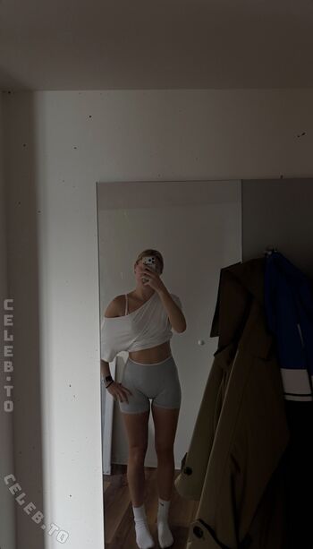 Lilyyxfit leaked private photo uncensored HD quality