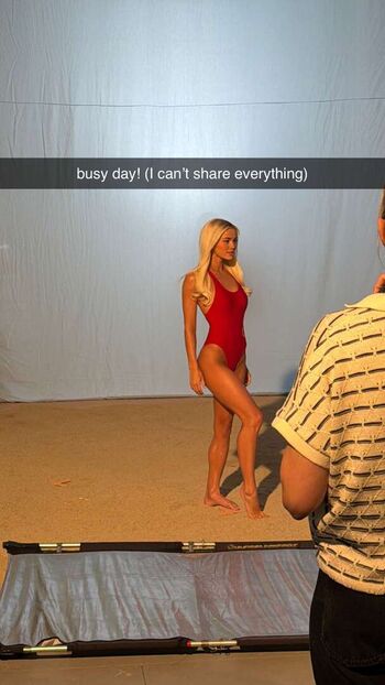 Livvy dunne  page leaked private photo uncensored HD quality