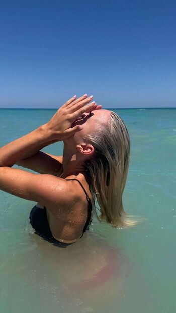 Livvy dunne  page leaked private photo uncensored HD quality