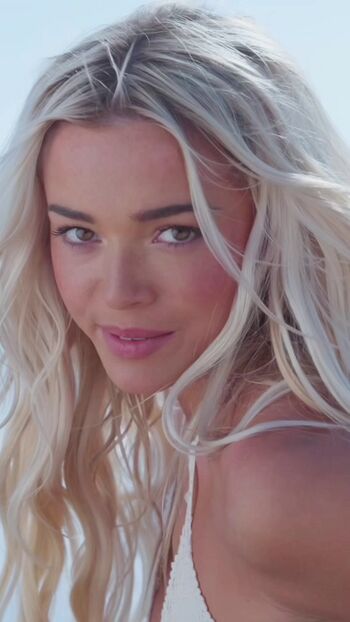Livvy dunne  page leaked private photo uncensored HD quality