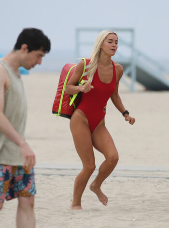 Livvy dunne  page leaked private photo uncensored HD quality