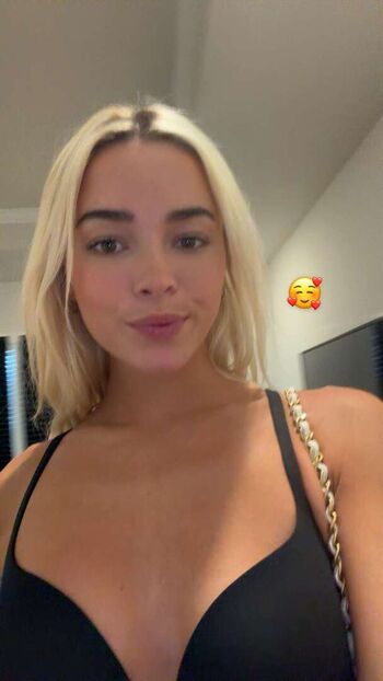 Livvy dunne leaked private photo uncensored HD quality
