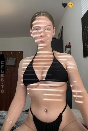 Lucywhoelse leaked private photo uncensored HD quality
