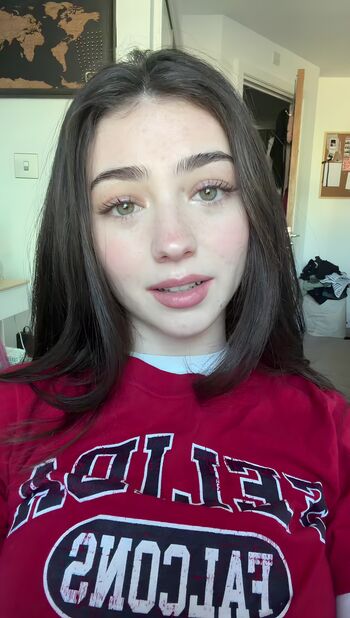 Lyzzahh page leaked private photo uncensored HD quality