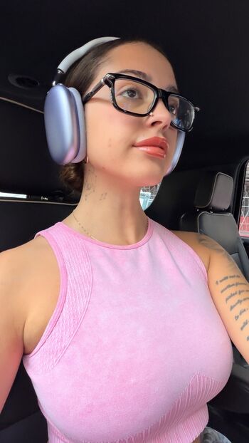 Malu trevejo  page leaked private photo uncensored HD quality