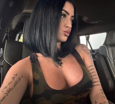 Malu trevejo  page leaked private photo uncensored HD quality