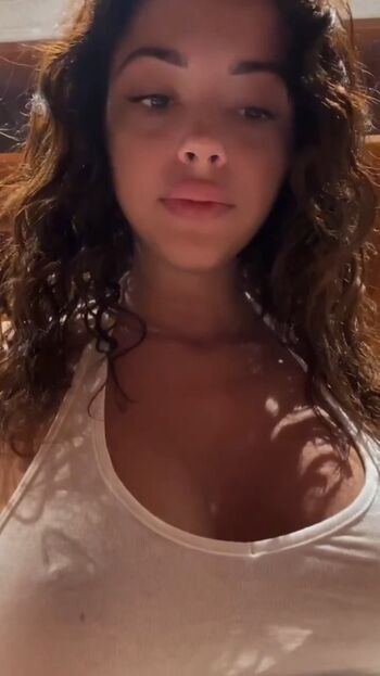 Malu trevejo  page leaked private photo uncensored HD quality