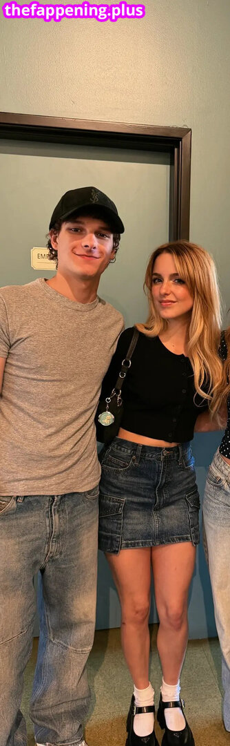 Margaret qualley leaked private photo uncensored HD quality