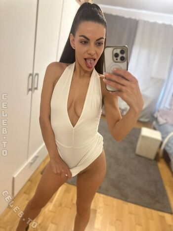 Miaxhot leaked private photo uncensored HD quality