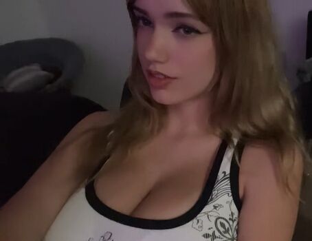 Mikahhlynn page leaked private photo uncensored HD quality
