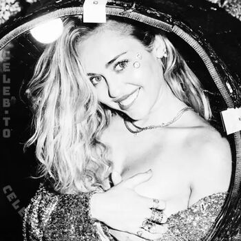 Miley cyrus page leaked private photo uncensored HD quality