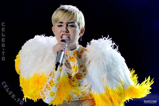 Miley cyrus page leaked private photo uncensored HD quality