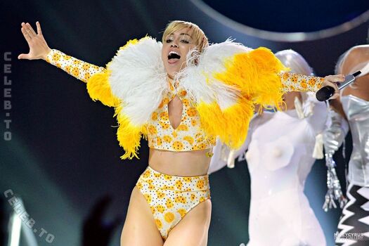 Miley cyrus page leaked private photo uncensored HD quality