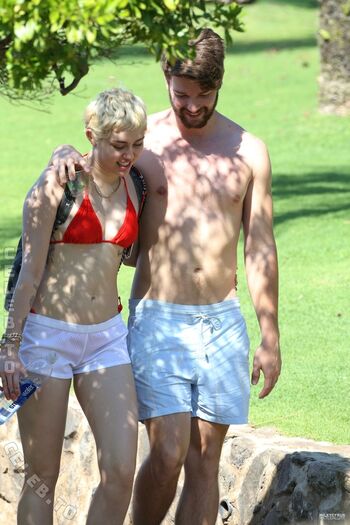 Miley cyrus page leaked private photo uncensored HD quality