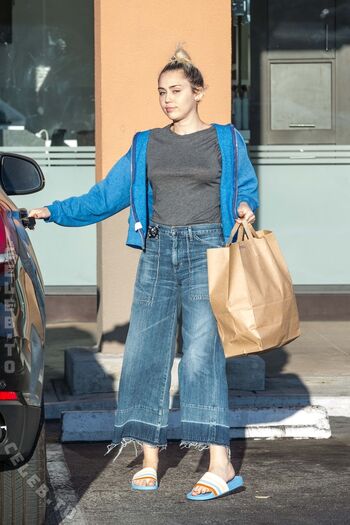 Miley cyrus page leaked private photo uncensored HD quality