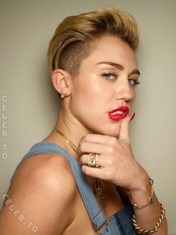 Miley cyrus page leaked private photo uncensored HD quality