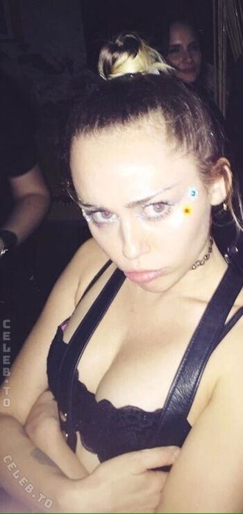 Miley cyrus page leaked private photo uncensored HD quality